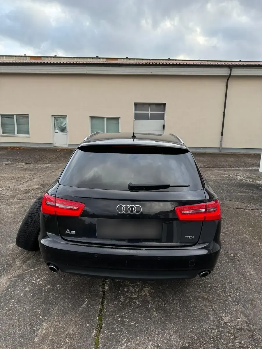 Gebraucht Audi A6 204 PS (150 kW) 2012 Schwarz Kombi