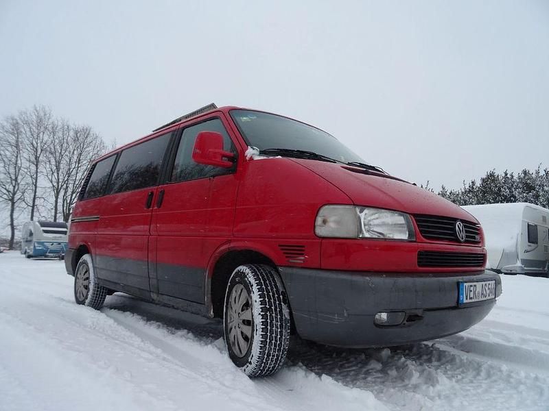 Second-hand VW Caravelle 102 CP (75 kW) 1998 Roșu Monovolum