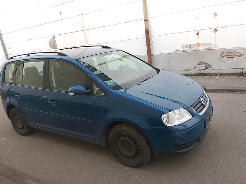 Gebraucht VW Touran 140 PS (102 kW) 2005 Blau Van / Kleinbus