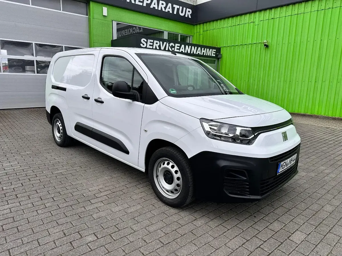 Gebraucht Fiat Doblò 102 PS (75 kW) 2024 Weiß Van / Kleinbus