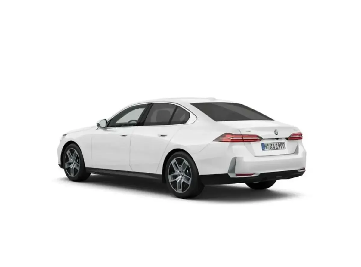 Neu BMW 520 197 PS (144 kW) 2026 Weiß Limousine