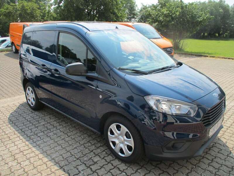 Gebraucht Ford Transit Trend 101 PS (74 kW) 2023 Blau Limousine