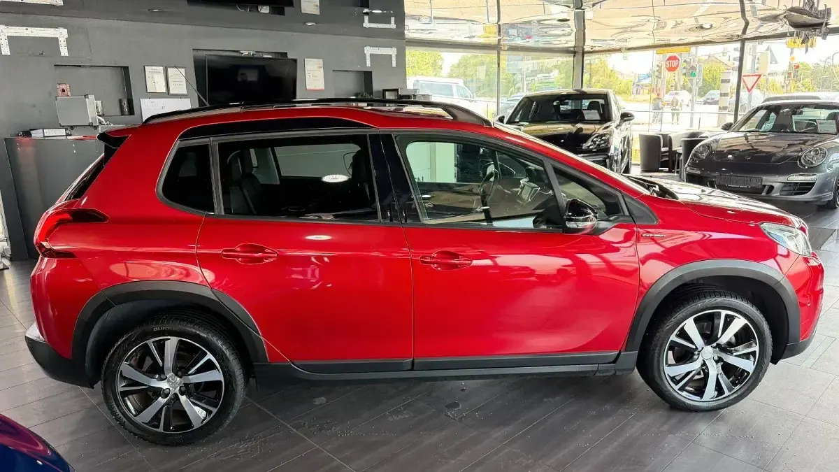 Gebraucht Peugeot 2008 Allure GT-Line 131 PS (96 kW) 2019 Rouge ultimate SUV