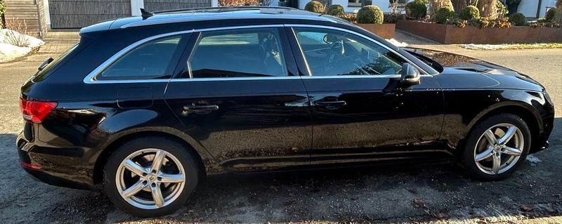 Gebraucht Audi A4 Sport 218 PS (160 kW) 2017 Schwarz Kombi