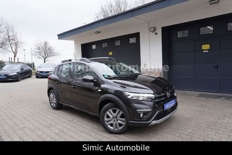 Schwarz Gebraucht 2021 Dacia Sandero Comfort Kleinwagen | 11.999 € (Guter Preis) - Bild 1/4