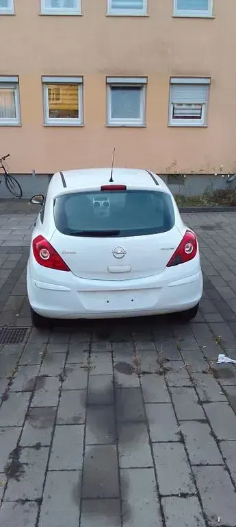 Gebraucht Opel Corsa Energy 69 PS (50 kW) 2014 Weiß Kleinwagen