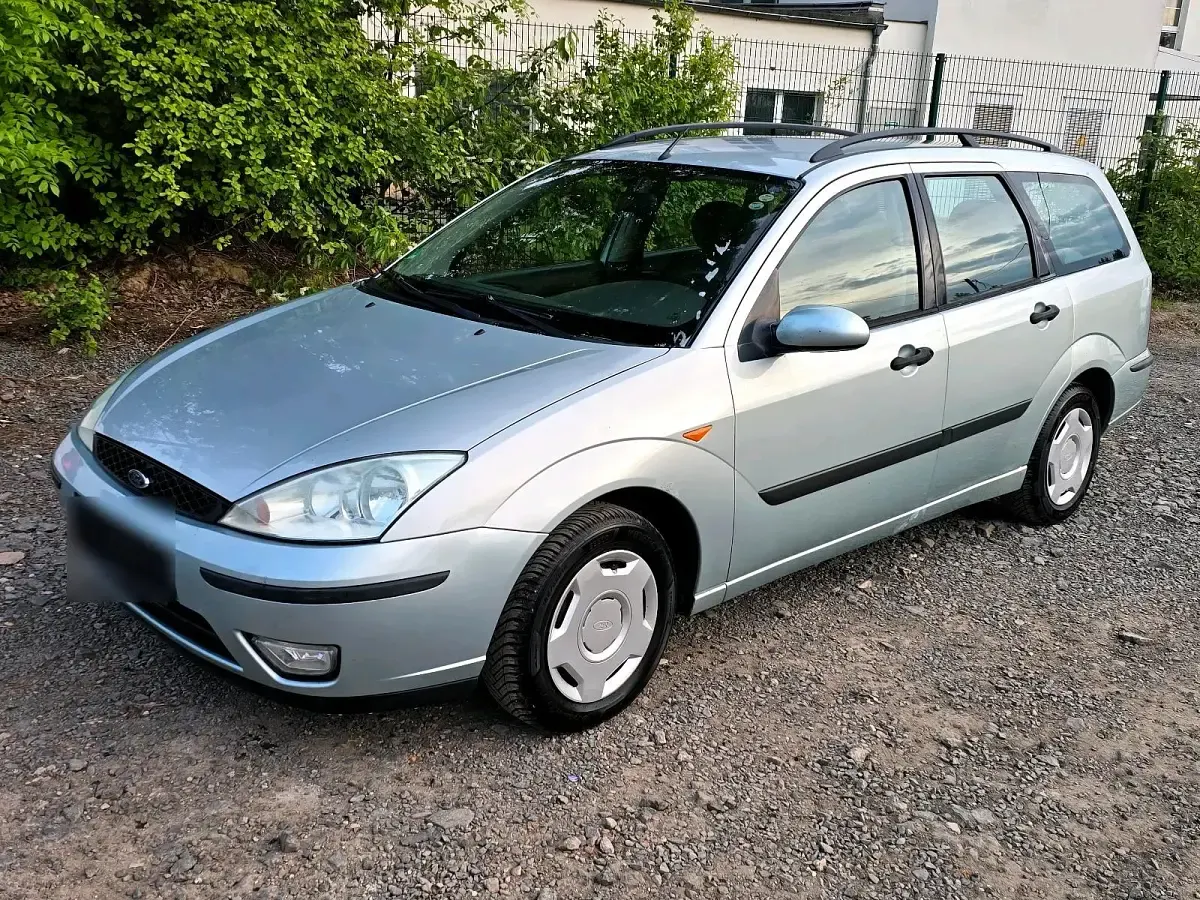 Gebraucht Ford Focus 101 PS (74 kW) 2004 Grün Kombi