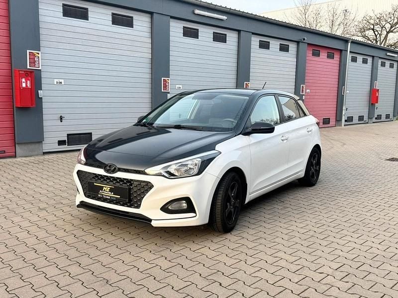 Gebraucht Hyundai i20 Active 84 PS (61 kW) 2019 Weiß Kleinwagen