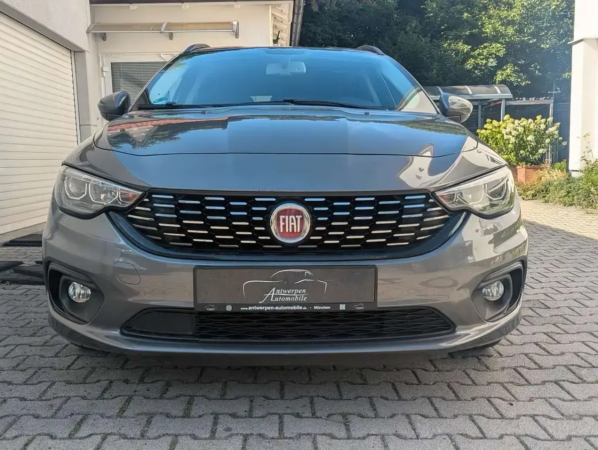 Gebraucht Fiat Tipo Lounge 120 PS (88 kW) 2020 Grau Kombi