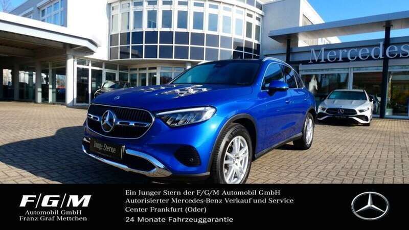 Lack spektralblau Gebraucht 2023 Mercedes GLC220 Avantgarde SUV | 51.770 € (Guter Preis) - Bild 1/4