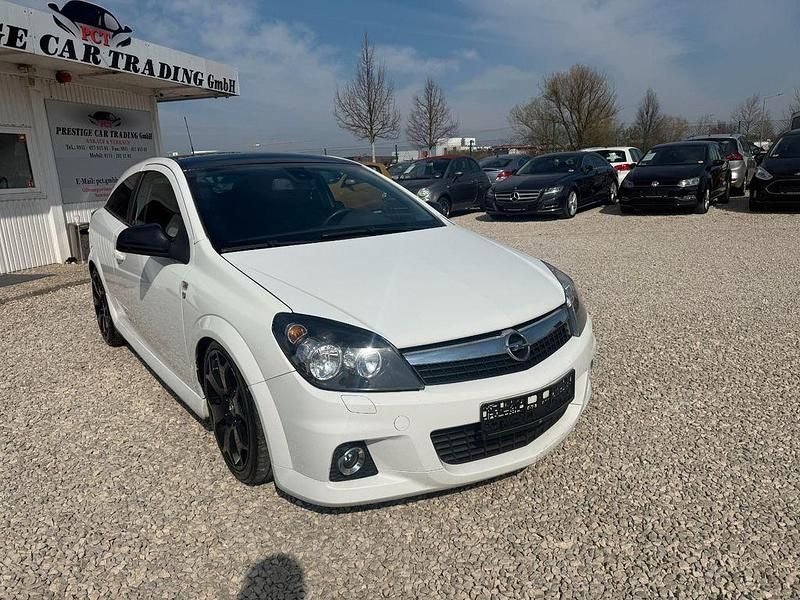 Gebraucht Opel Astra GTC 140 PS (102 kW) 2010 Weiß