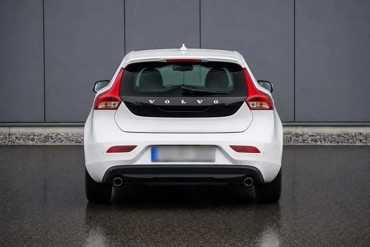 Occasion Volvo V40 Kinetic 150 ch (110 kW) 2018 Blanc Berline