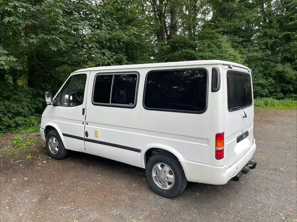 Gebraucht Ford Transit 114 PS (83 kW) 1996 Weiß Van / Kleinbus