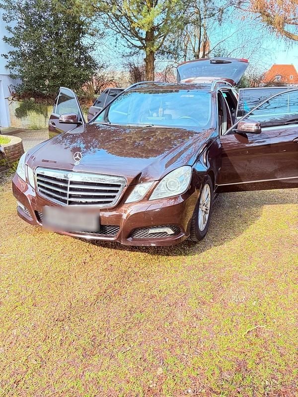 Gebraucht Mercedes E350 AMG line 231 PS (169 kW) 2010 Braun Kombi
