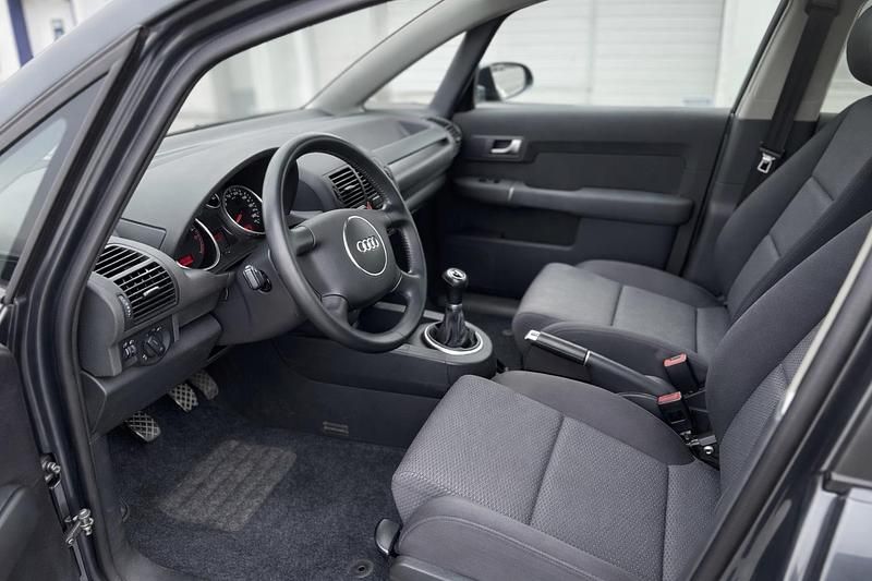 Gebraucht Audi A2 75 PS (55 kW) 2003 Grau Kleinwagen