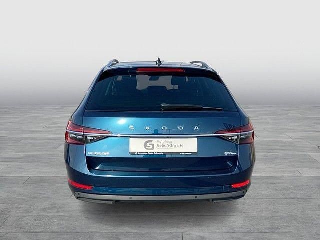 Gebraucht Skoda Superb Style 150 PS (110 kW) 2022 Blau Kombi