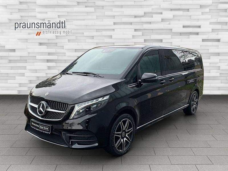 Schwarz Gebraucht 2022 Mercedes V300 Avantgarde Van / Kleinbus | 59.904 € (Teuer) - Bild 1/4