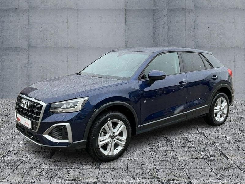 Używany Audi Q2 Advanced 150 KM (110 kW) 2024 Niebieski SUV