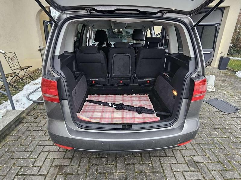 Gebraucht VW Touran Highline 140 PS (102 kW) 2011 Van / Kleinbus