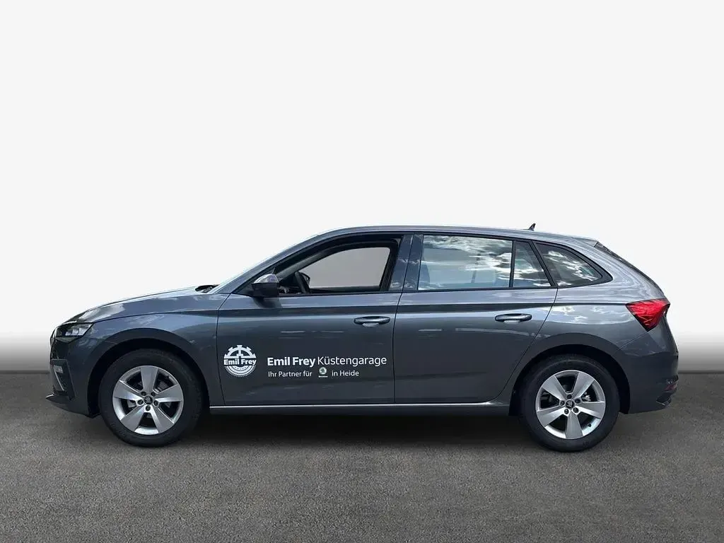 Neu Skoda Scala Essence 95 PS (69 kW) 2025 Grau Kleinwagen