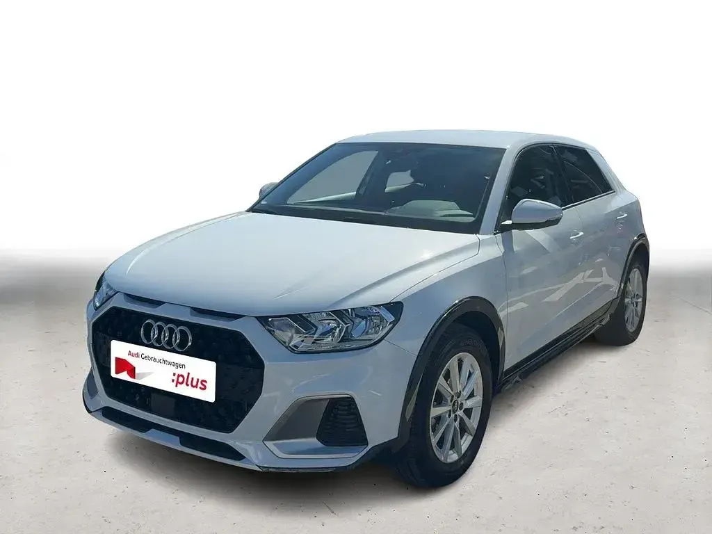 Gebraucht Audi A1 Basis 116 PS (85 kW) 2025 Gletscherweiß metallic SUV