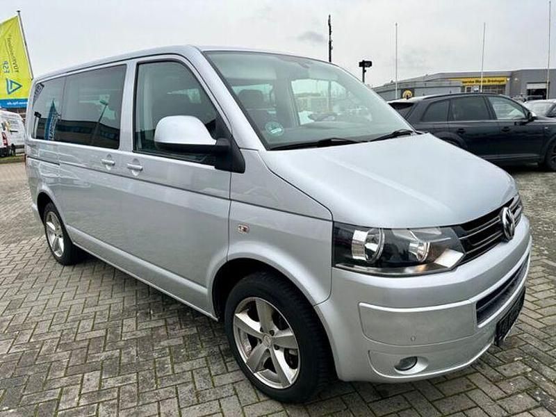 Gebraucht VW Transporter Team 180 PS (132 kW) 2011 Reflexsilber Van