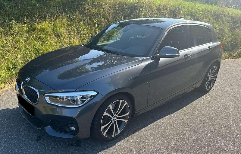 Grau Gebraucht 2018 BMW 125 M Sport Kleinwagen | 20.700 € (Fairer Preis) - Bild 1/4