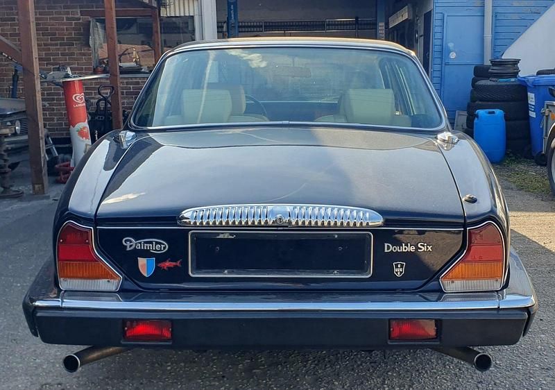 Gebraucht Jaguar XJ 264 PS (194 kW) 1993 Blau Limousine