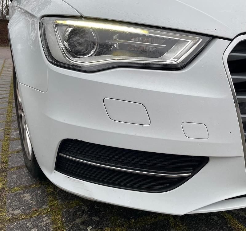 Gebraucht Audi A3 Attraction 125 PS (91 kW) 2014 Weiß Kleinwagen
