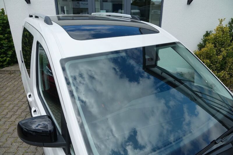 Candyweiß Neu 2025 VW Caddy Style Van / Kleinbus | 35.870 € (Guter Preis) - Bild 1/4