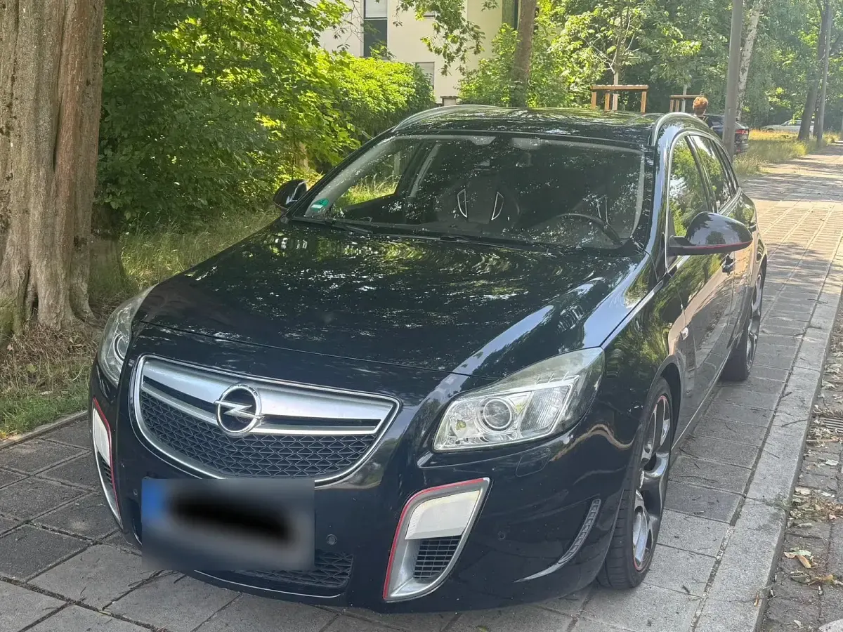 Gebraucht Opel Insignia OPC 325 PS (239 kW) 2011 Schwarz Kombi