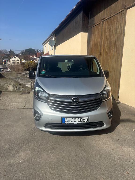Gebraucht Opel Vivaro S 125 PS (91 kW) 2018 Silber Van / Kleinbus