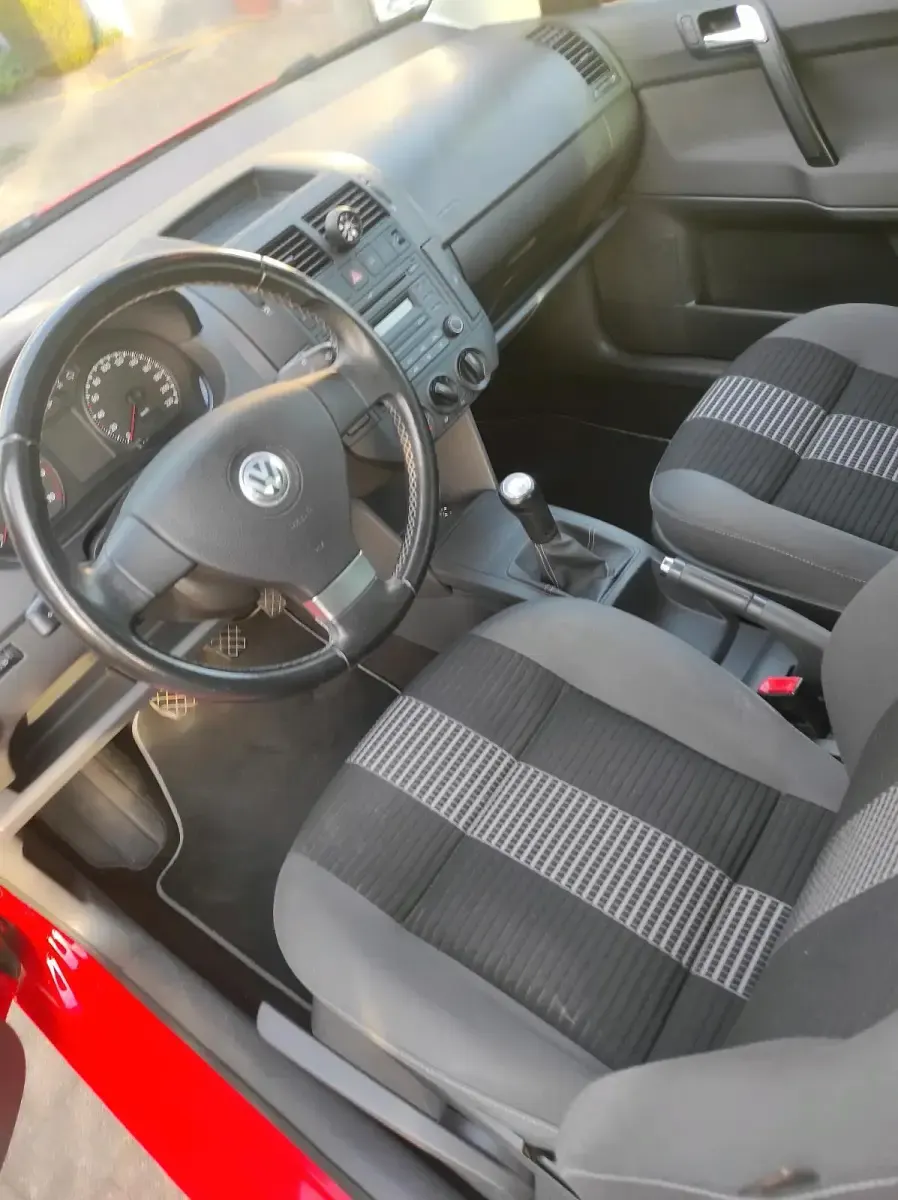 Second-hand VW Polo 60 CP (44 kW) 2010 Roșu Hatchback