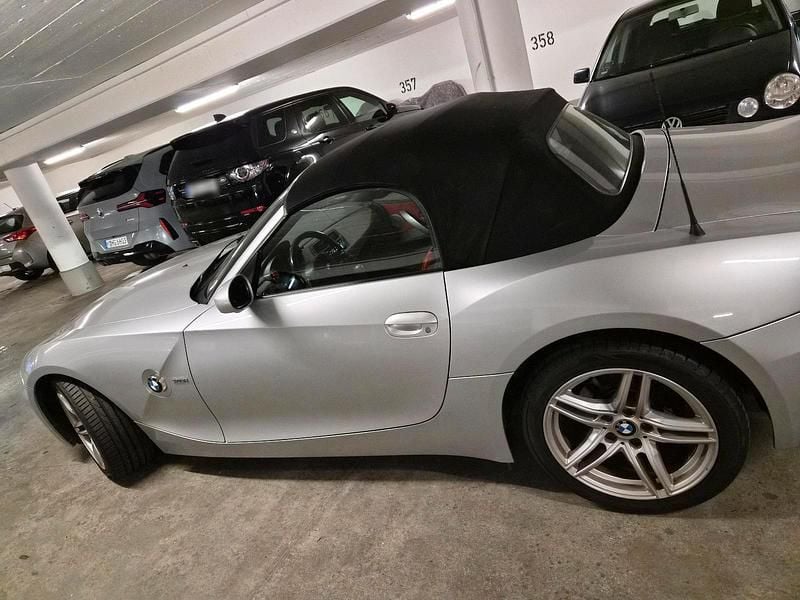 Gebraucht BMW Z4 231 PS (169 kW) 2003 Silber Cabrio