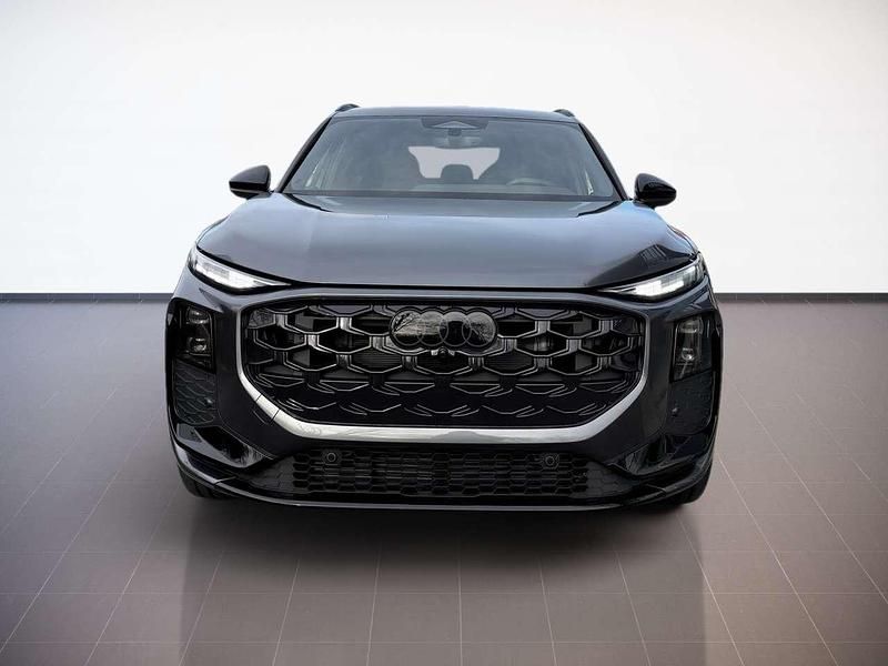 Neu Audi Q3 Ambiente 150 PS (110 kW) 2025 Daytonagrau perleffekt SUV