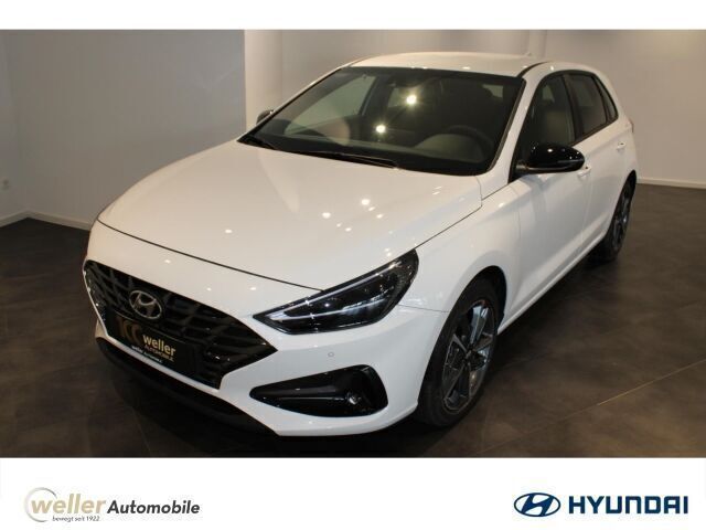 Serenity white / mic (weiss) Gebraucht 2024 Hyundai i30 GO! Limousine | 22.940 € (Fairer Preis) - Bild 1/4
