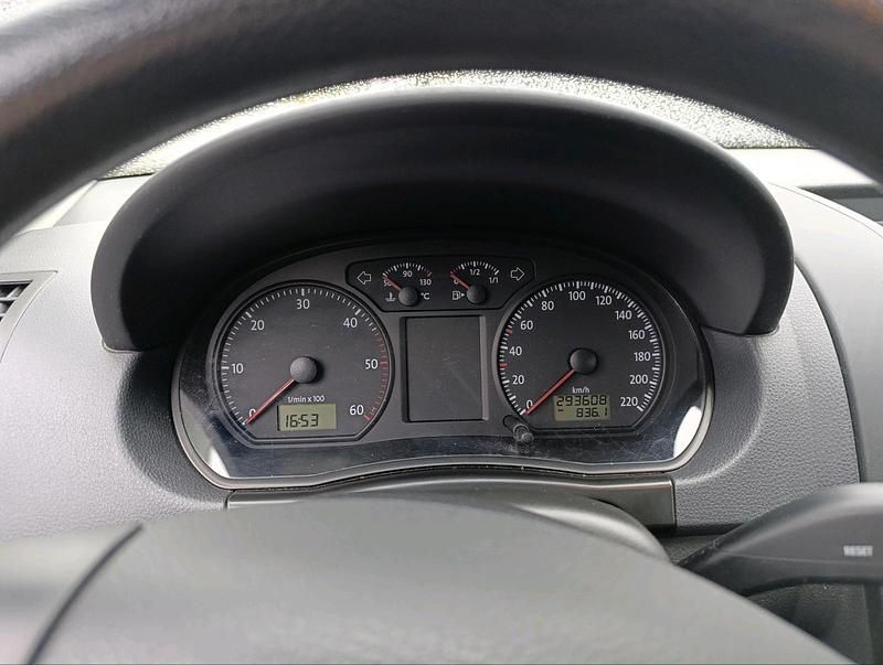 Gebraucht VW Polo 69 PS (50 kW) 2009 Silber Kleinwagen