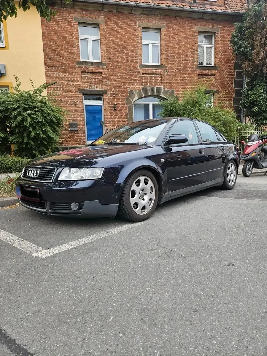 Gebraucht Audi A4 130 PS (95 kW) 2003 Blau Limousine