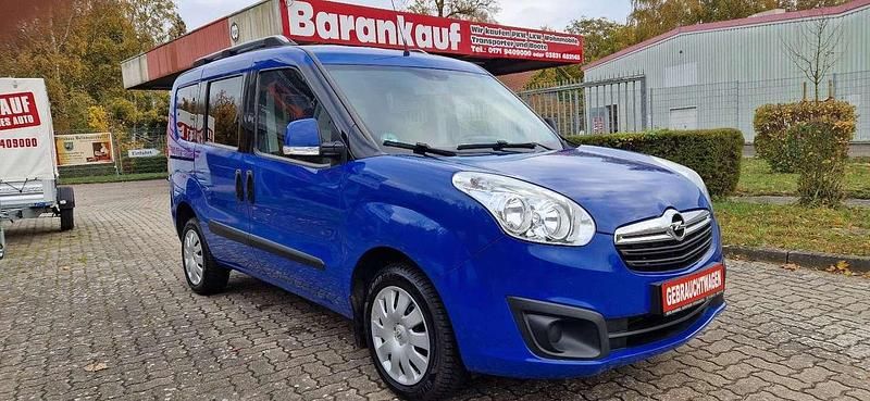 Second-hand Opel Combo Edition 95 CP (69 kW) 2015 Albastru Monovolum