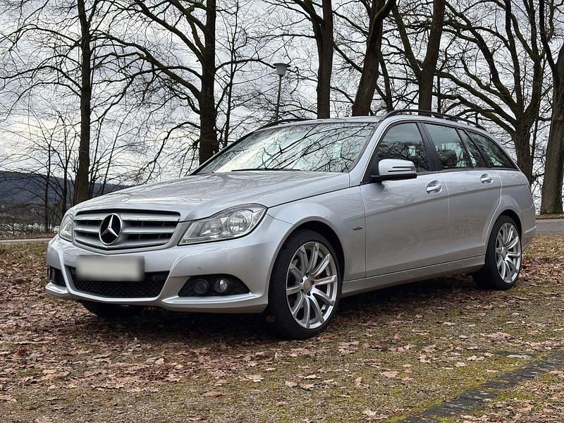 Gebraucht Mercedes C220 170 PS (125 kW) 2012 Silber Kombi
