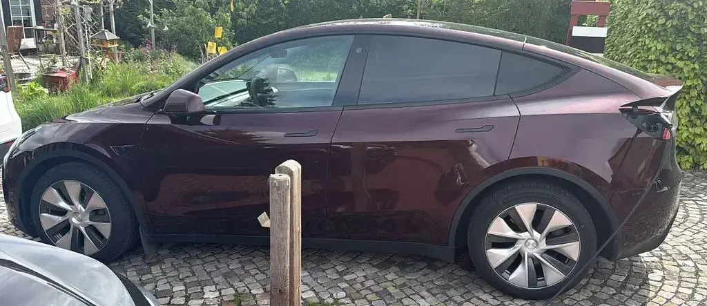 Gebraucht Tesla Model Y Long Range AWD 274 kW (373 PS) 2023 Rot SUV