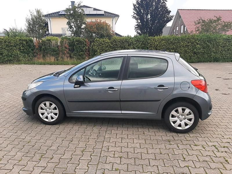 Grau Gebraucht 2008 Peugeot 207 Kleinwagen | 1.000 € (Superpreis) - Bild 1/1