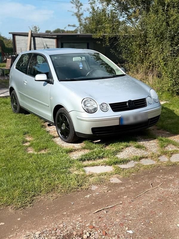 Silber Gebraucht 2002 VW Polo Kleinwagen | 2.000 € (Fairer Preis) - Bild 1/4