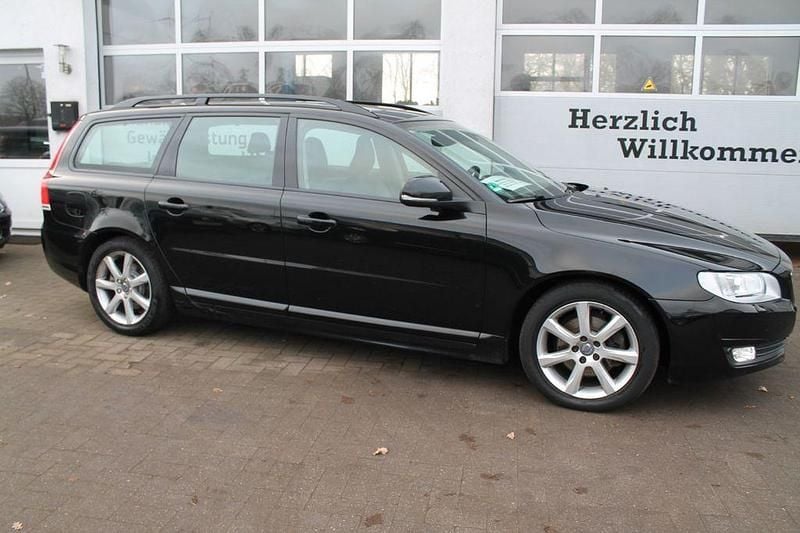 Gebraucht Volvo V70 Linje Svart 120 PS (88 kW) 2015 Schwarz Kombi