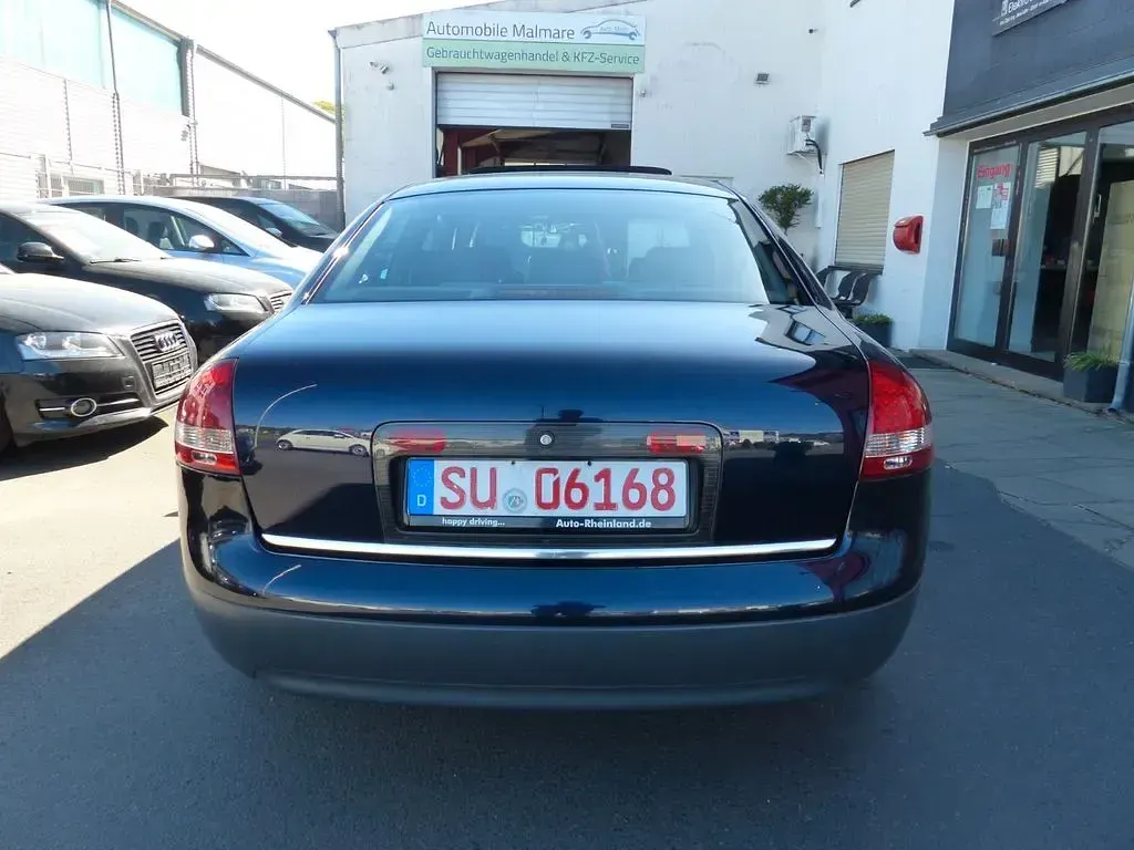 Używany Audi A6 S-Line 150 KM (110 kW) 1999 Niebieski Sedan/Limuzyna
