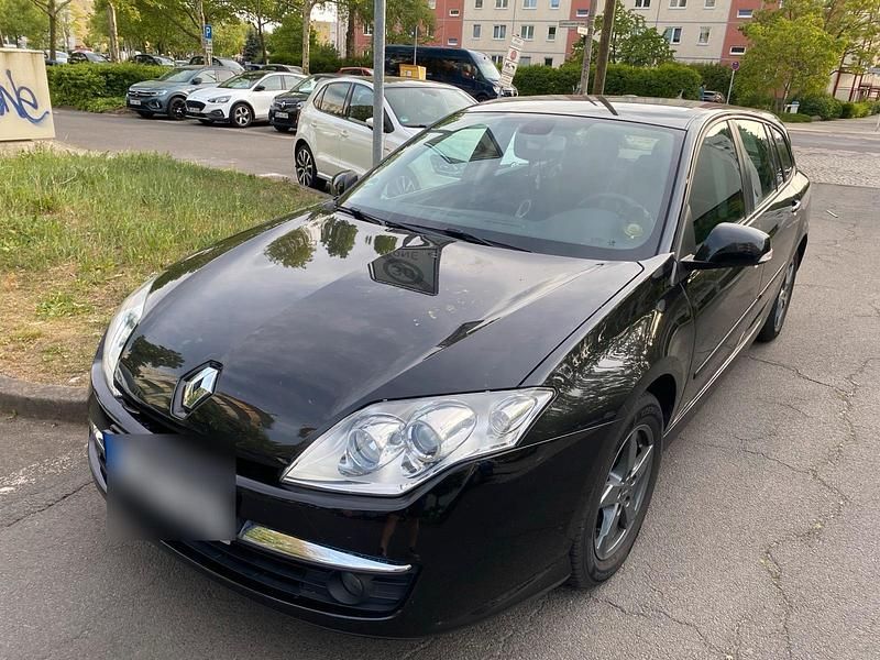 Schwarz Gebraucht 2010 Renault Laguna III Kombi | 3.500 € (Fairer Preis) - Bild 1/4