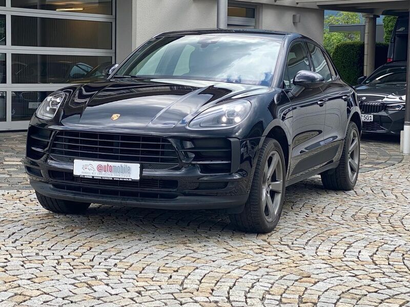 Schwarz Gebraucht 2019 Porsche Macan SUV | 47.850 € (Fairer Preis) - Bild 1/4