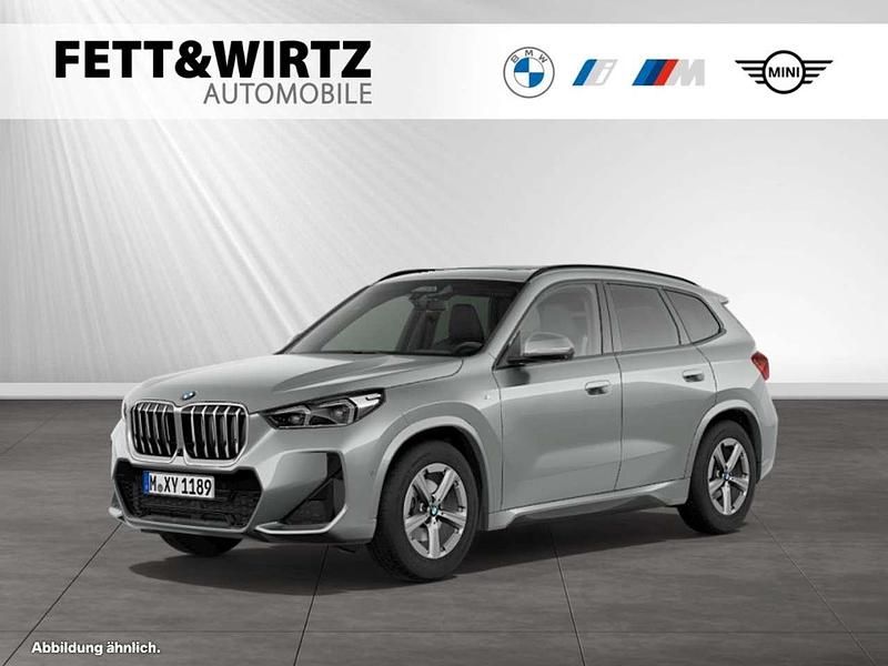 Spacesilber metallic Gebraucht 2025 BMW X1 M Sport SUV | 41.443 € (Teuer) - Bild 1/3