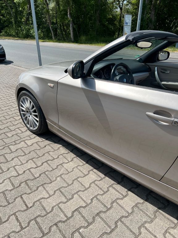 Gebraucht BMW 118 Cabriolet 143 PS (105 kW) 2009 Beige Cabrio