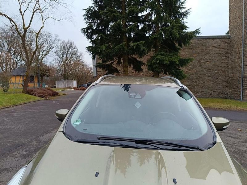 Gebraucht Ford Kuga Trend 150 PS (110 kW) 2013 Grün SUV